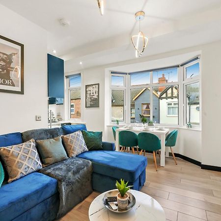 Stylish Yorkshire Gem - Sleeps 4 - Great Location Apartment Касълфорд Екстериор снимка