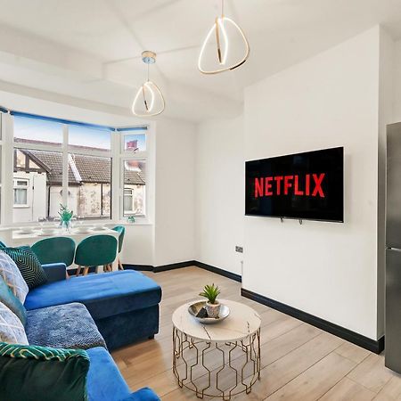 Stylish Yorkshire Gem - Sleeps 4 - Great Location Apartment Касълфорд Екстериор снимка