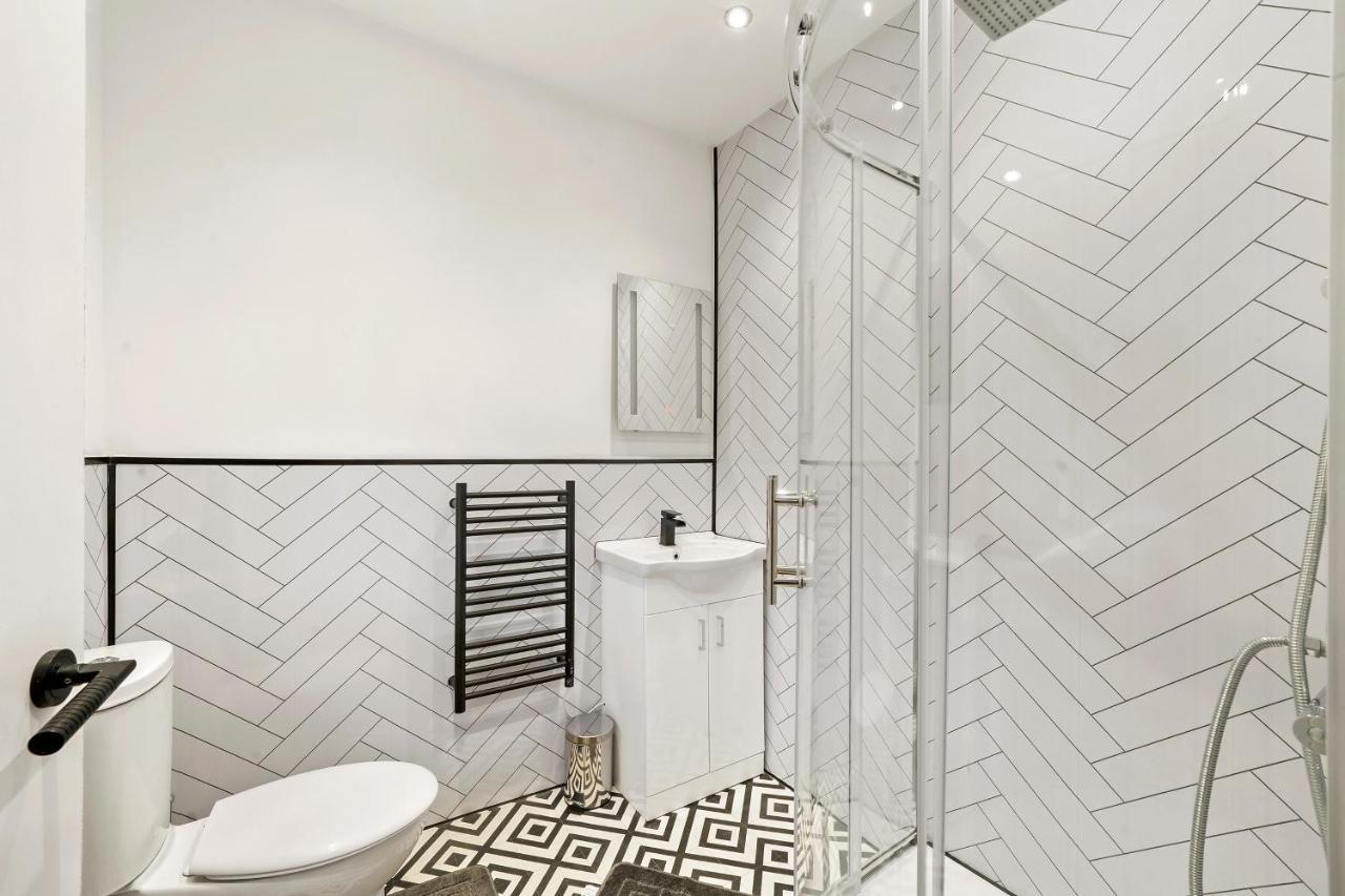 Stylish Yorkshire Gem - Sleeps 4 - Great Location Apartment Касълфорд Екстериор снимка